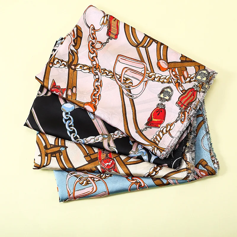 

Summer 150cm Fashion New Blue Chiffon Printed Fabric European and American Chain Pattern Shirt Dress Thin Home Textile Cloth