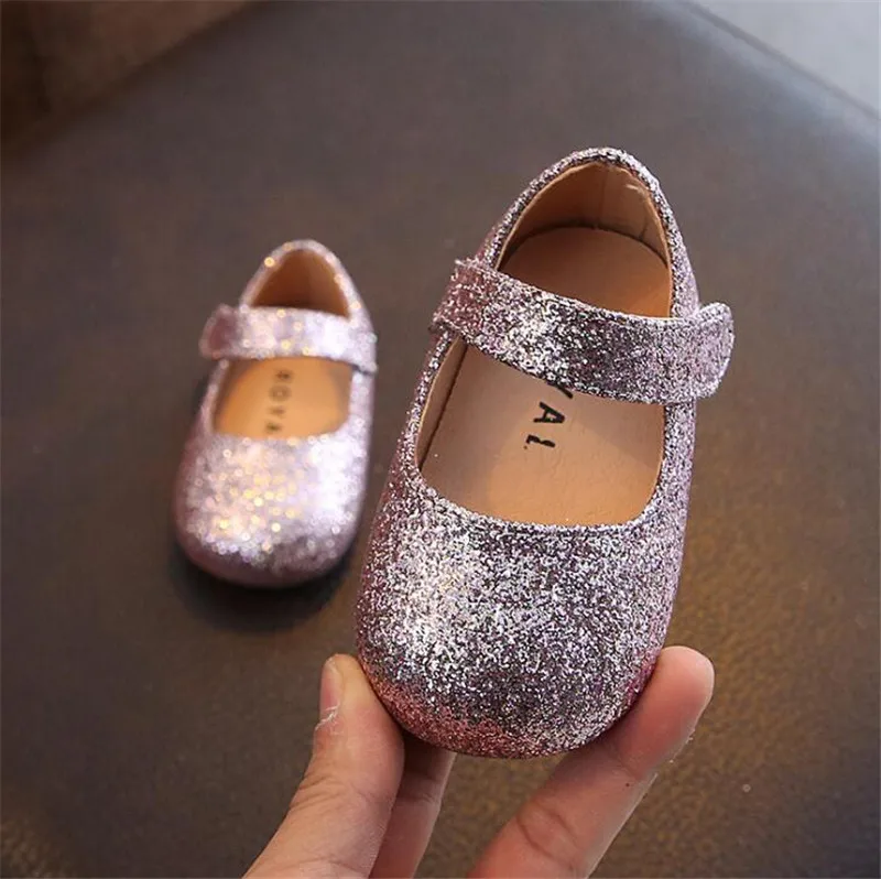 Weoneit Детские туфли для девочек с блестками Черный Золотой Розовый Мягкие Первые шаги Ходунки Дети Первый ходок Отправка вниз.