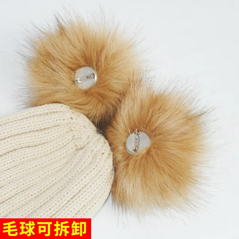 Модная вязаная шапка с двумя помпонами из искусственного лисьего меха зимние