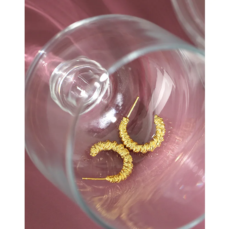 Серьги-гвоздики с вогнутой и выпуклой текстурой 13 5 мм х 4