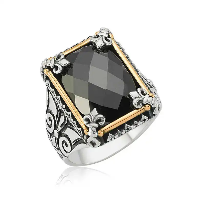 

Серебряное мужское кольцо Silverlina с черным камнем