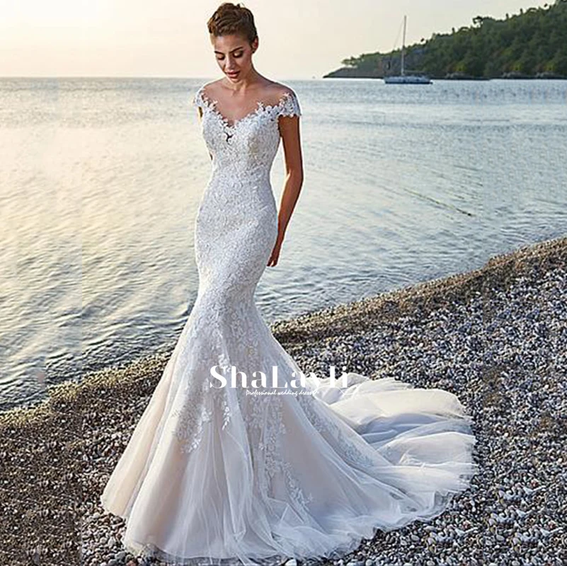 

Роскошное Свадебное платье, элегантное многослойное белое кружевное платье с V-образным вырезом, бусинами и кристаллами в виде листьев лото...