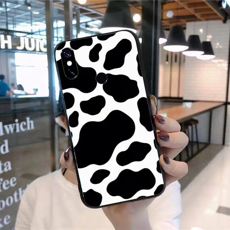 

Cow Milk Black White Phone Case For Xiaomi Redmi 7 8 9t 9se k20 mi8 max3 lite 9 note 9s 10 pro