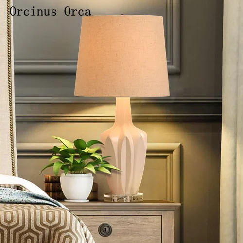 Современная простая и креативная Белая Керамическая Настольная лампа для