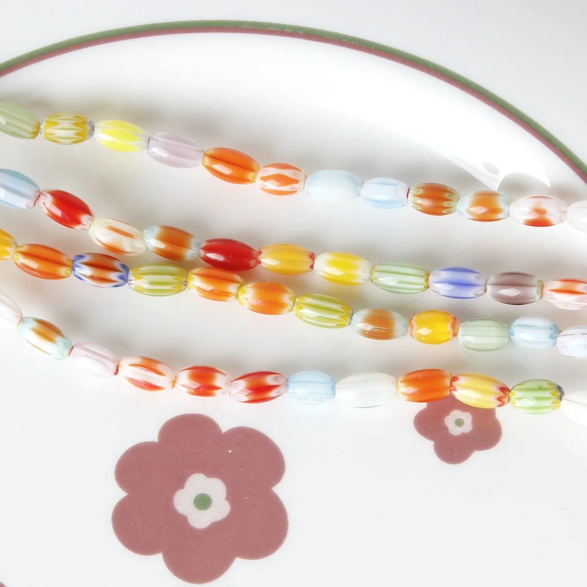 

40PCS Retro Oval Beads Mixed Color Glass Beads Small Flowers Beaded Accessories Diy Hand-made Jewelry Necklace Bracelet Material