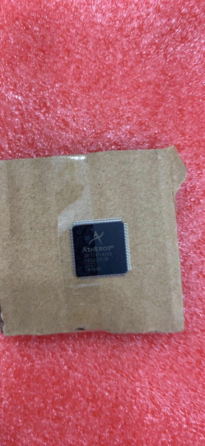 

AR7241-AH1A routing chip spot to Batch number is different original AR7241 AH1A 1 pieces-lot