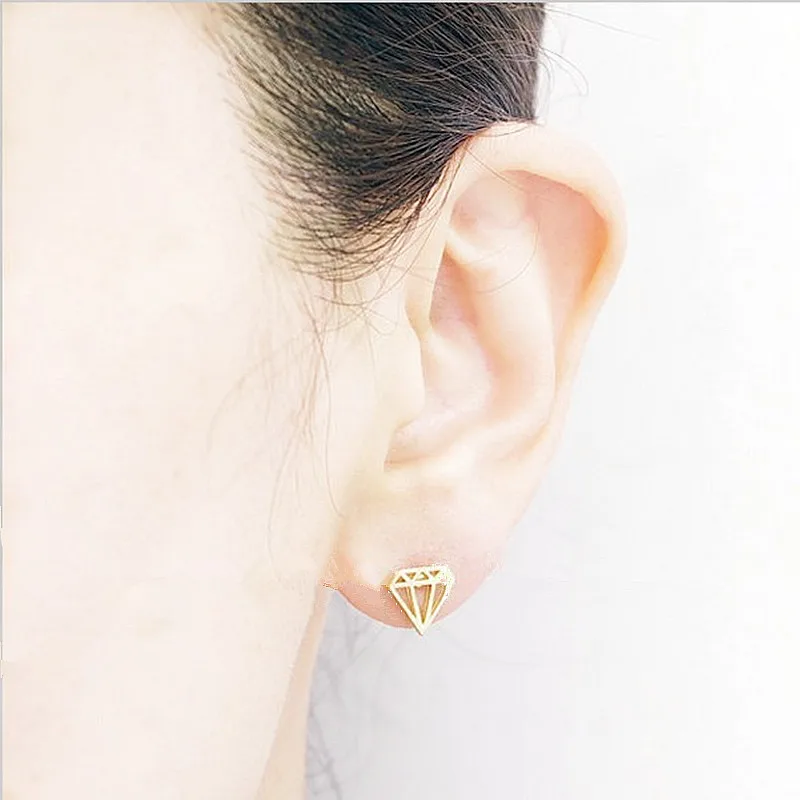 

Fashion Cartoon Pattern Stud Earrings Plane decorations Suitable for Girl