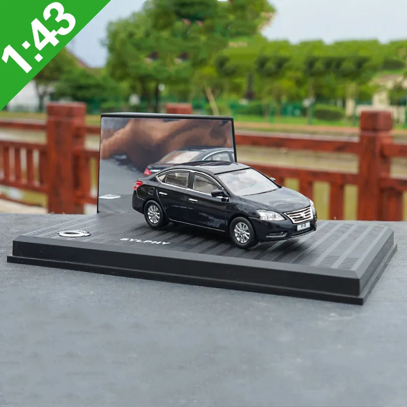 Высококачественная оригинальная модель из сплава Nissan Sylphy 1:43 Коллекционная
