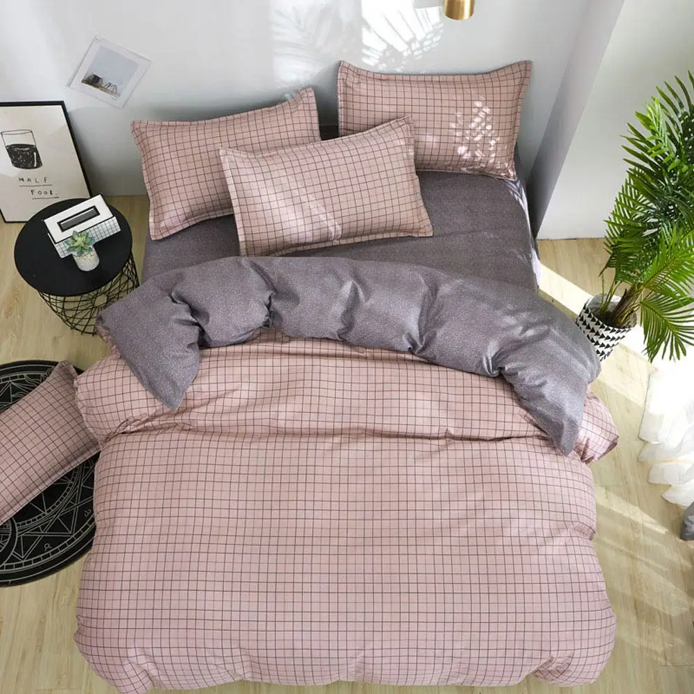 

Комплект постельного белья Svetanya с принтом (наволочка, простыня, пододеяльник)