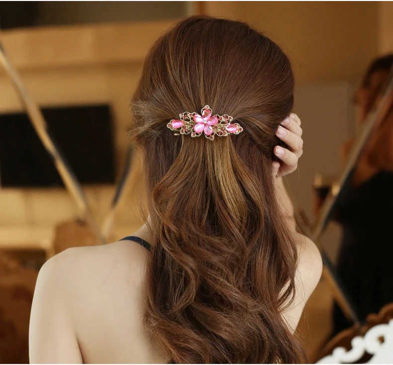 

Korean version of crystal five-leaf flower hairpin bow top clip temperament female fashion hairpin jewelry