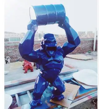 

sculpture art crafts Home ornaments art Home Plexiglas molten steel transfer printing Apes for bucket Sculpture decorations bar