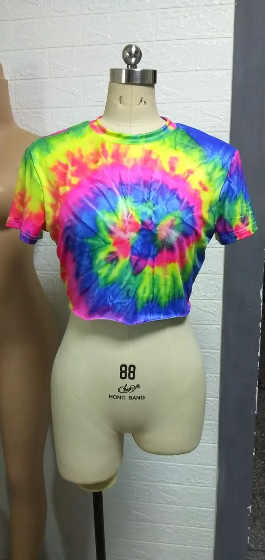 

New 2021 Women Colorful Print Short Sleeve Causal T-shirt Outwear Crop Tops O-neck Loose Summer Streetwear T-shirt Tops