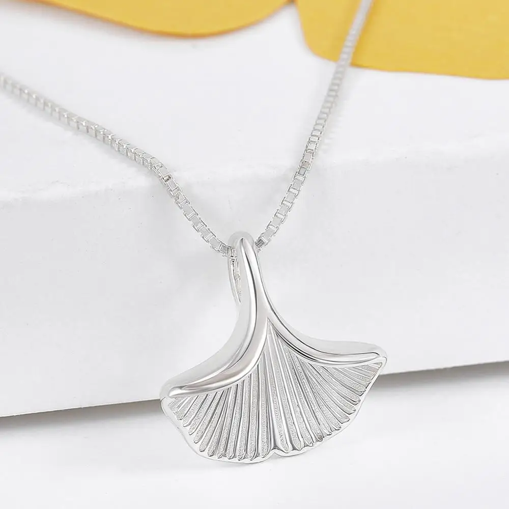 

ZEMIOR Chokers Necklaces For Women 925 Sterling Silver Simple Ginkgo Biloba Pendant Necklace Silver 925 Jewelry Anniversary Gift