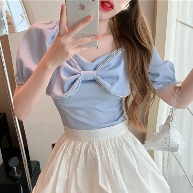 

Puff Sleeve Shirt Blouses Women 2021 Summer New Diamond Decoration Big Bow Short Puff Sleeve Blusas Mujer Lady Crop Top Femme