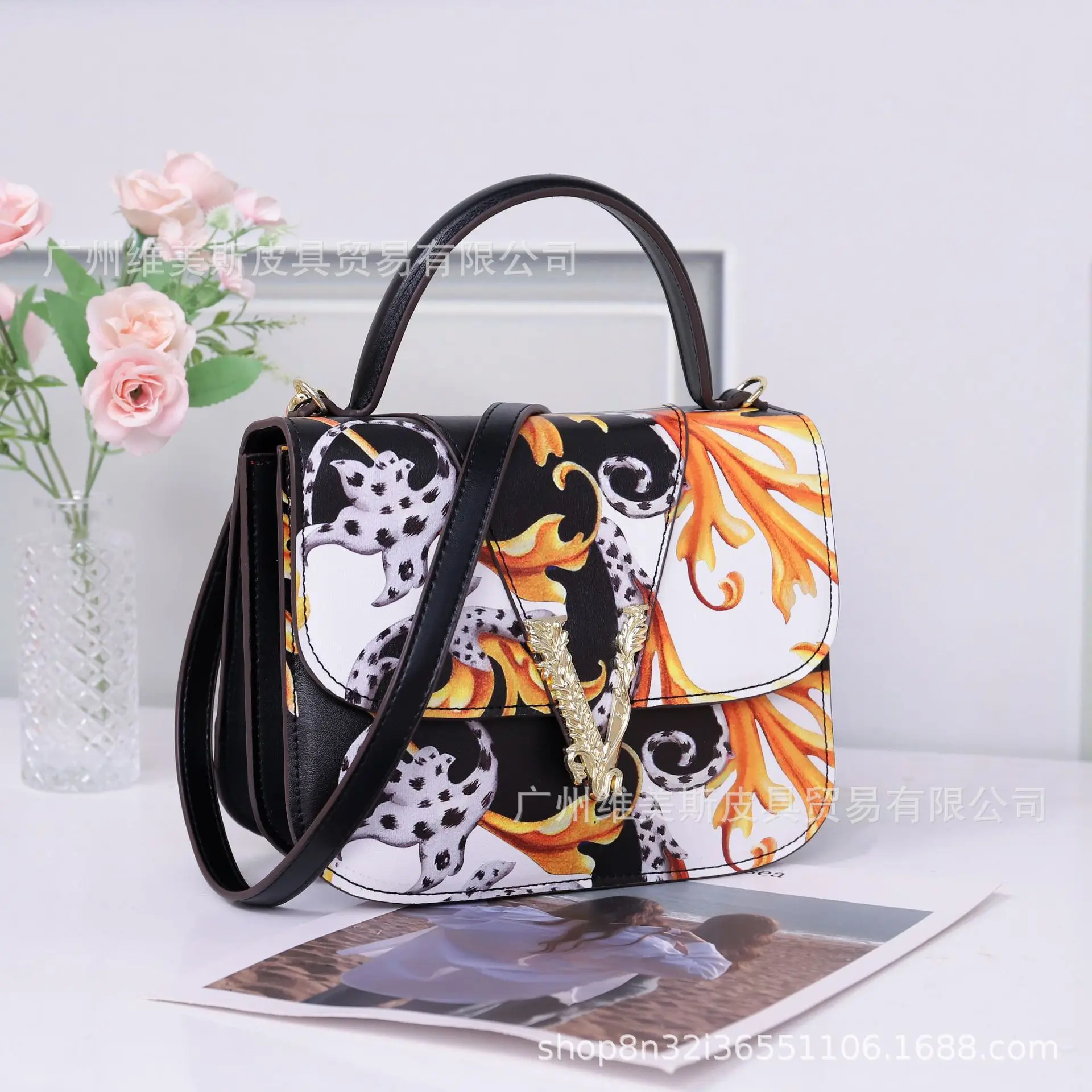 women handbag luxury Simple leather handbags Chain Women's shoulder bag black big Totes bolsa  purses and handbags