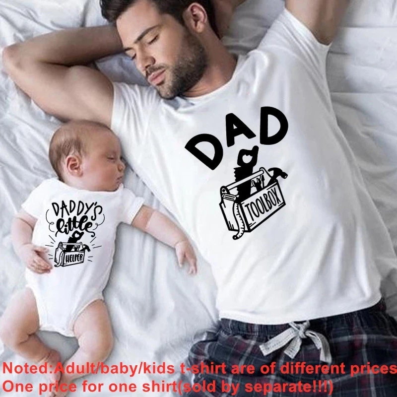 Папа и надписью Daddy's Little Helper Семейные комплекты футболки для папы дочки Одежда