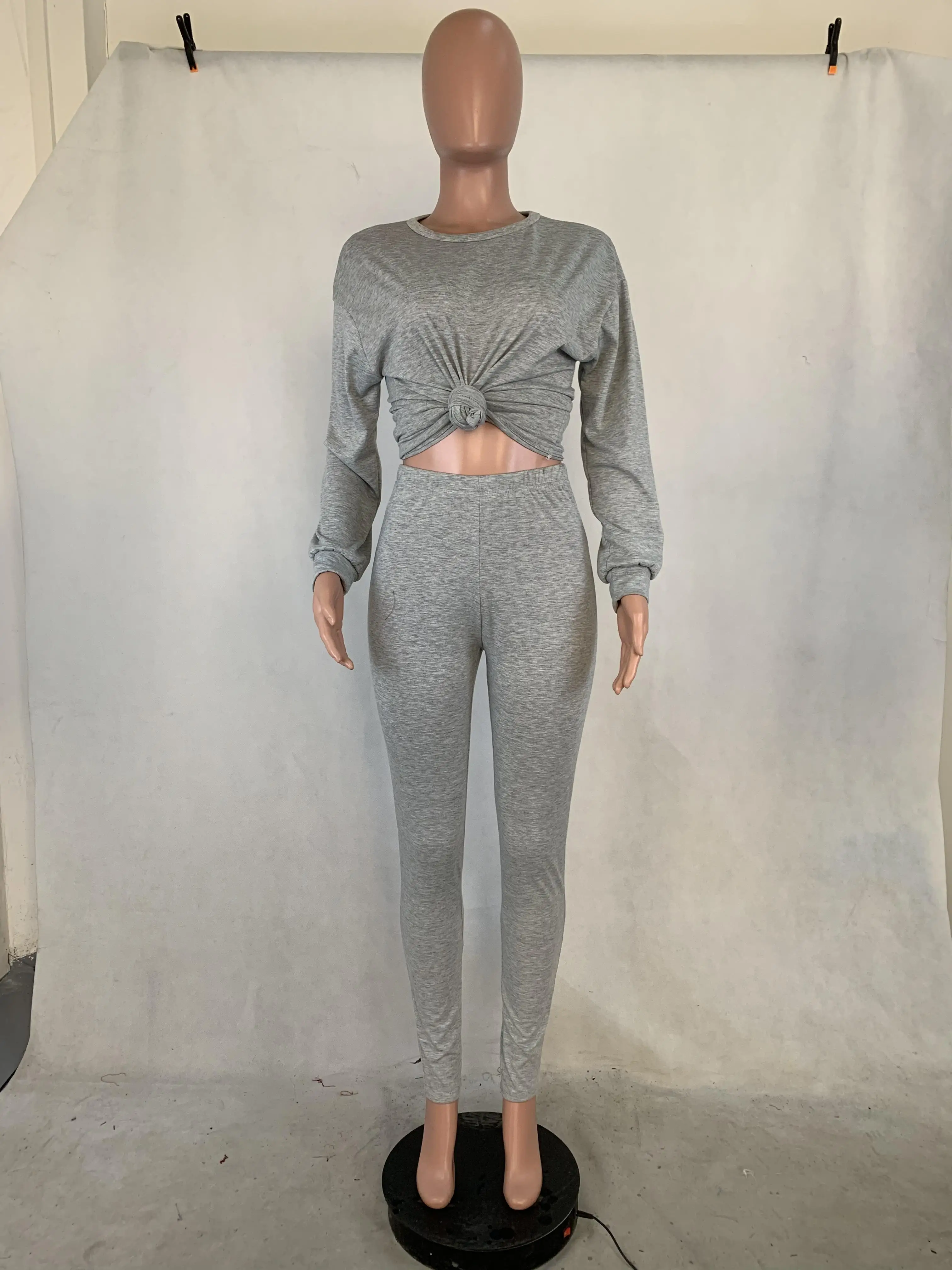 Casual Women Two Pieces Jogging Femme Long Sleeve Sportwear Tracksuit Women O-neck Crop Top+ Long Pants Suit Autumn