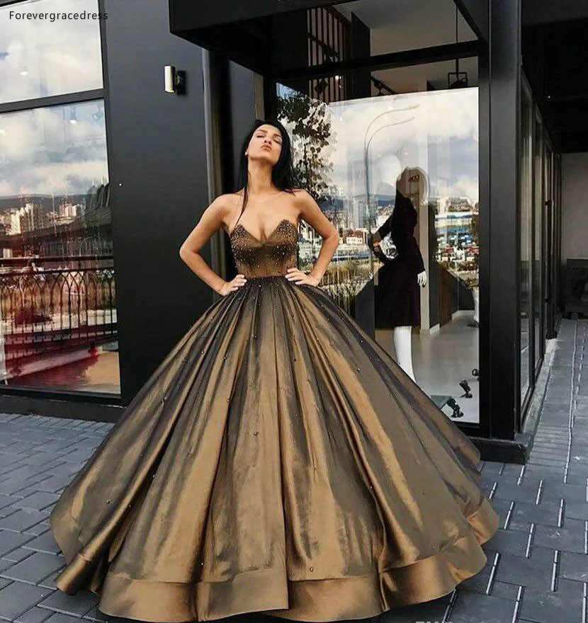 

2019 Gold Quinceanera Dress New Arrival A Line Sweetheart Sleeveless Long Formal Holidays Wear Graduation Party Gown