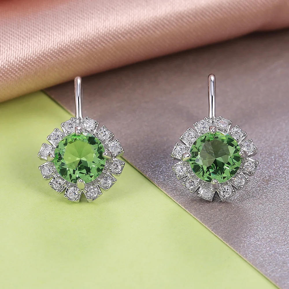 

Japanese and Korean Exquisite Ladies Romantic Wedding Stud Earrings With Zircon Wild Student Earrings Engagement jewelry