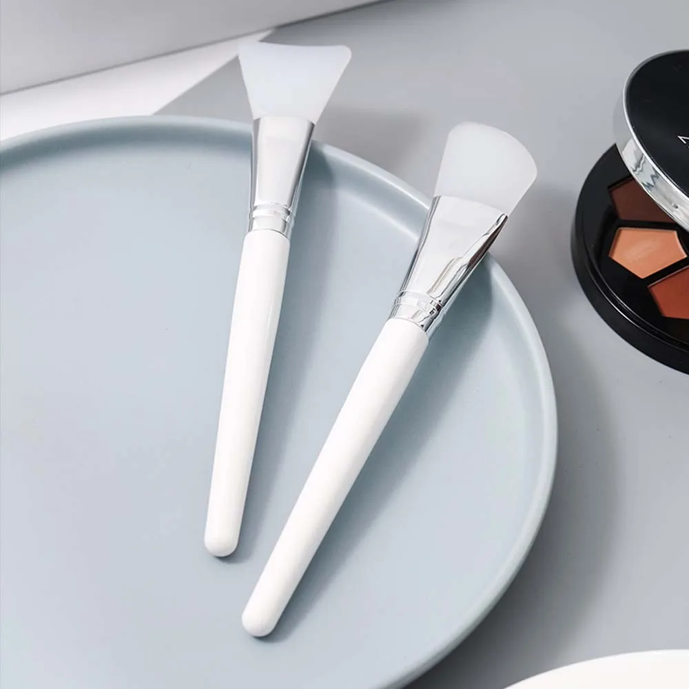 1 шт. силиконовая щётка для маски лица |