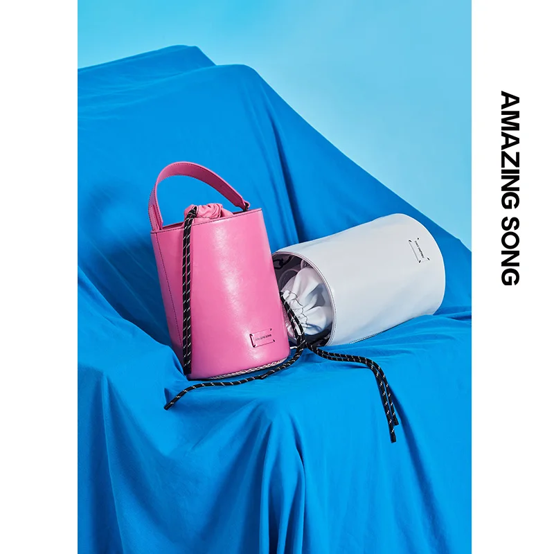 

Amazing Song fashionable fisherman bucket bag 2021 new autumn and winter bag female large-capacity messenger shoulder bag