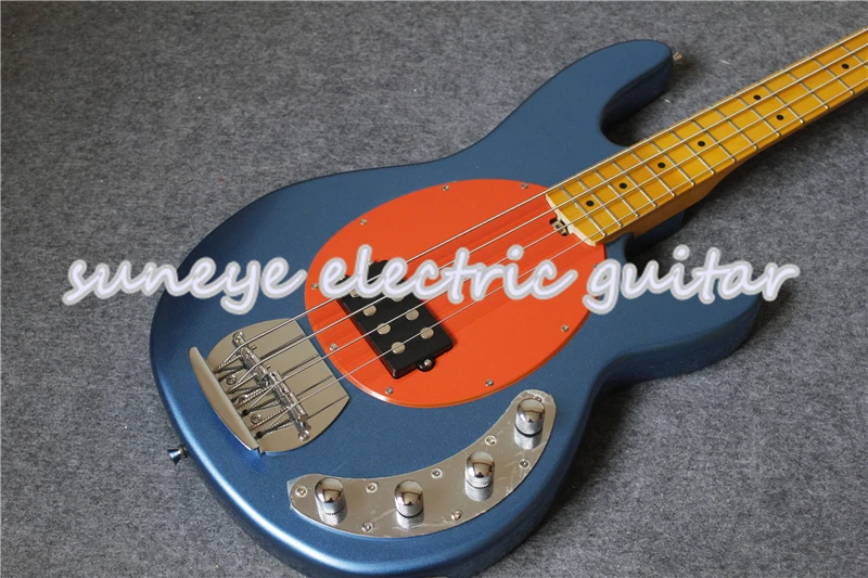 Материал синяя глянцевая отделка музыка человек струна луч электрический бас