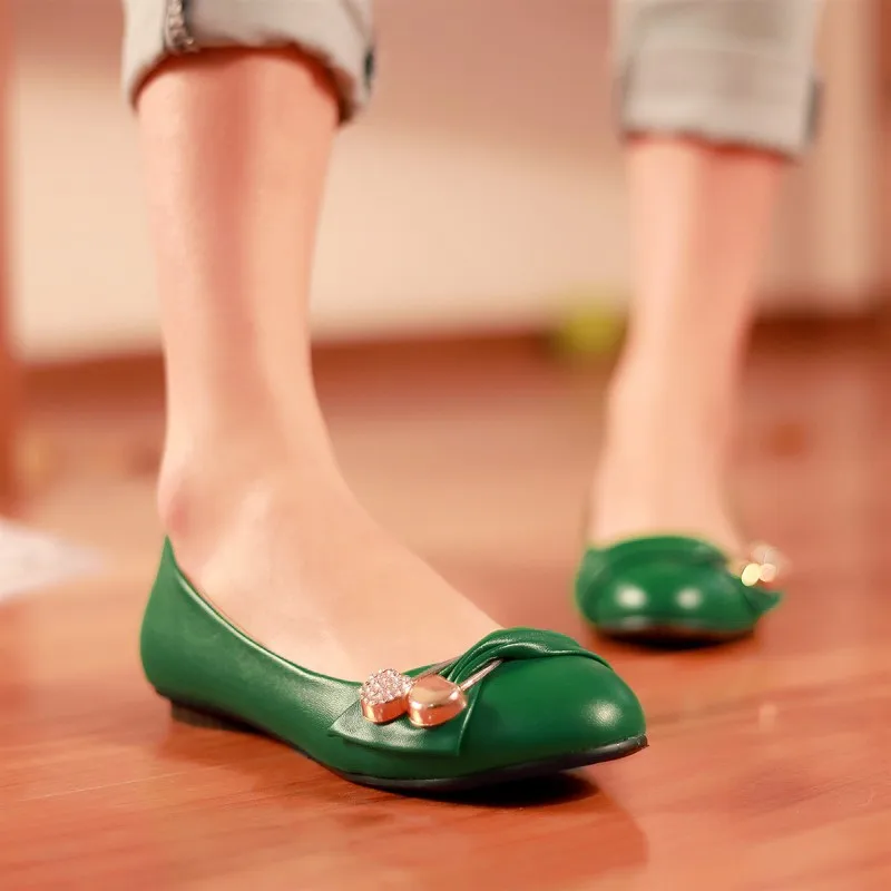 

Женские туфли с круглым носком LLOPROST KE, брендовые туфли из мягкой кожи на плоской подошве, со стразами, повседневные туфли-лодочки, размеры пл...