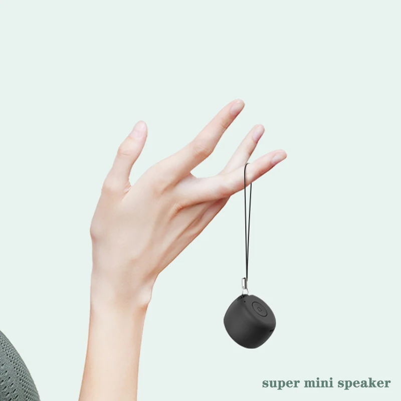 

Super Mini Wireless Bluetooth Speaker One-button Selfie Button Compact Portable Outdoor Soundbox Schoolbag Keychain Pendant