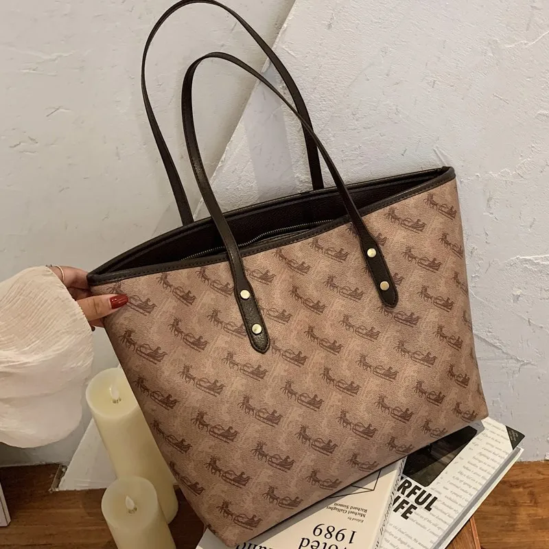 

2021 New Casual Ladies Large-Capacity High-End Printing Trend Fashion Simple One-Shoulder Net Women Underarm Tote Designer Bag