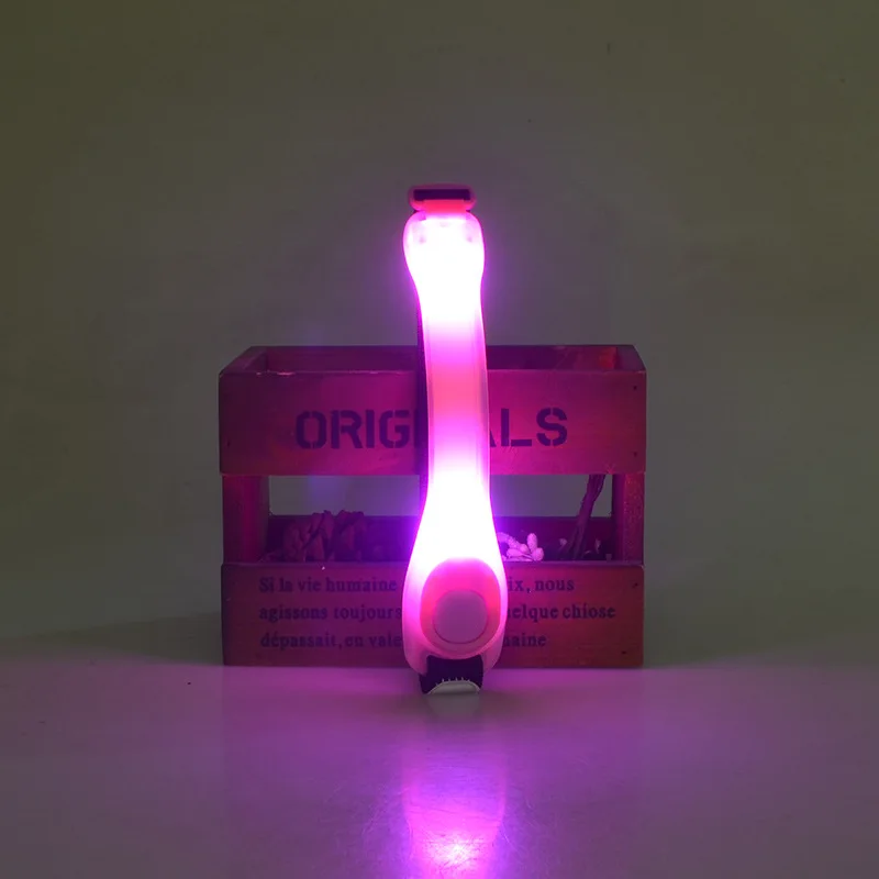 

Premium LED Light Up Armband Reflective Adjustable Wearable Silicone Running Belt Strap Waterproof Glow in The Dark B2Cs