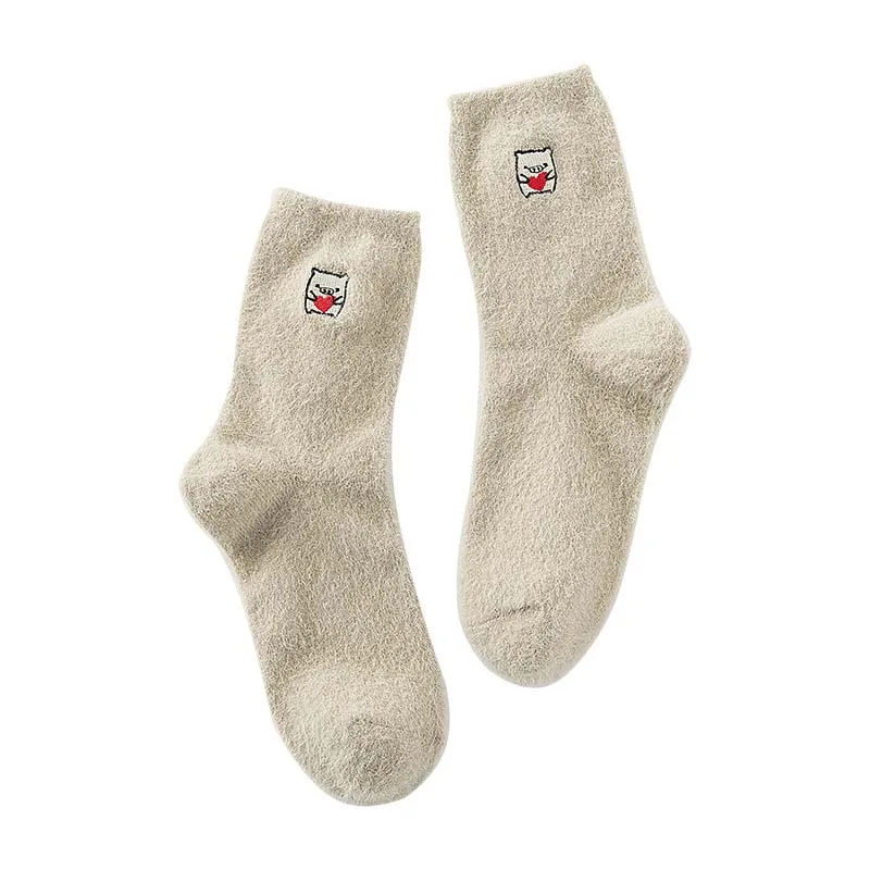 

Korean Style Women Embroidery Cute Pig Pattern Winter Socks Soft Warm Personality Funny Socks For Ladies Girl's Gifts Skarpetki