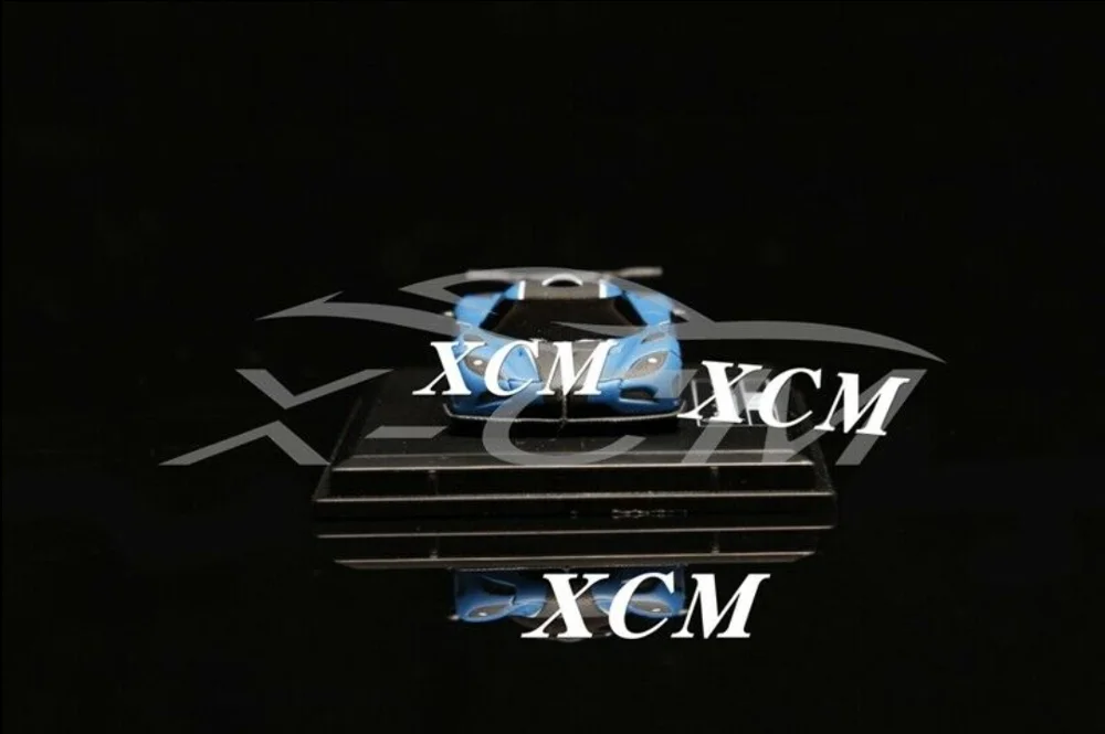 Полимерная модель автомобиля FrontiArt One:1 Avan Style 1:87 (матовый синий) + маленький