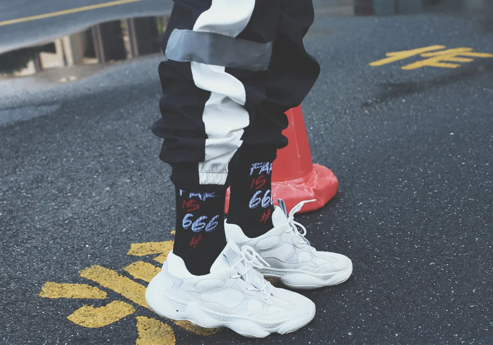 666 European And American Streets Fashion Socks Men And Women Thigh High Socks Harajuku Sports Long Socks Popular Brand Lettered