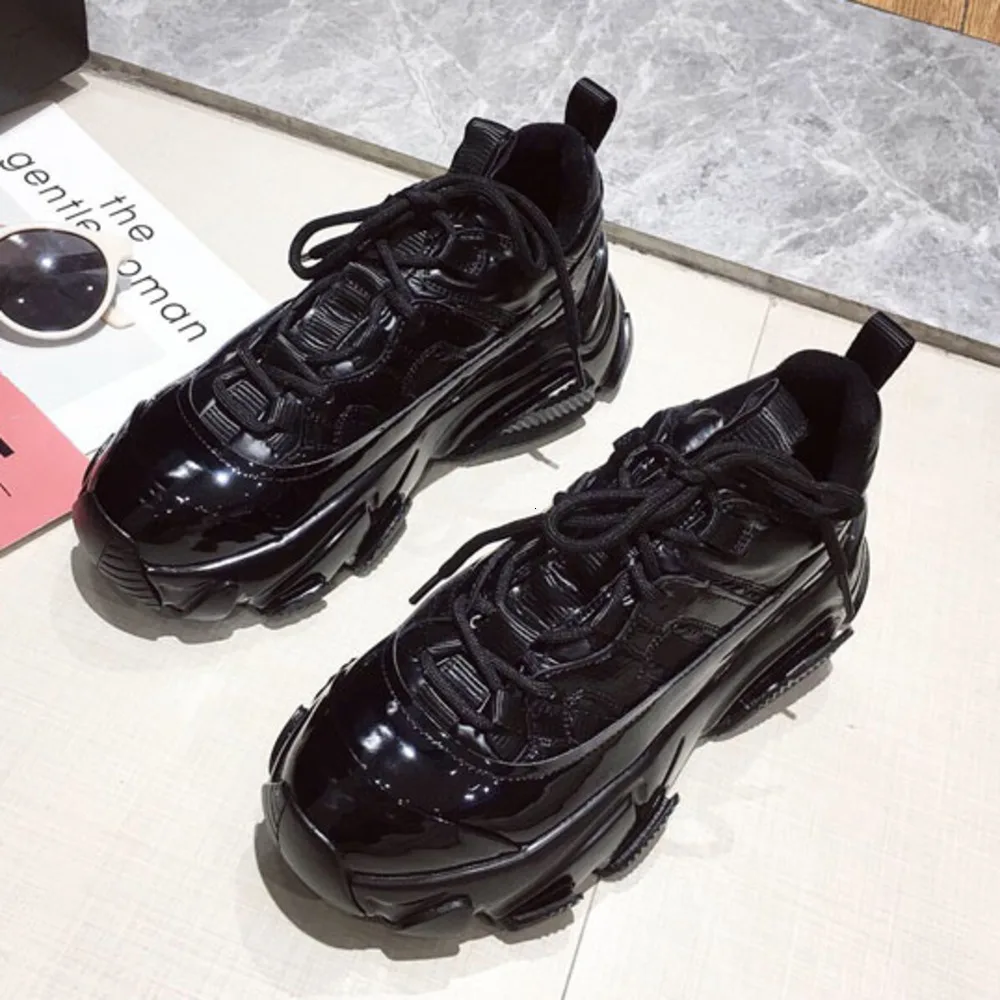 Массивные туфли для папы Новинка 2020 года Сезон весна Модные женские кроссовки на