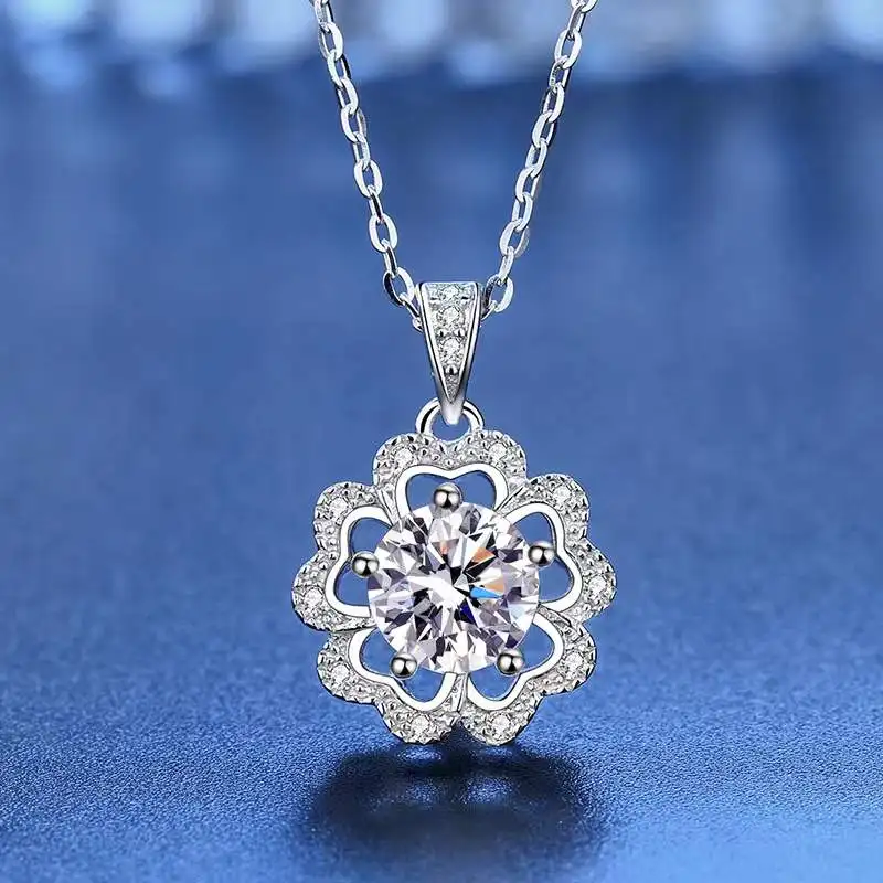 

Trendy 1 Carat D Color Moissanite Flower Necklace Women Jewelry 925 Sterling Silver Gra Moissanite Charm Necklace Birthday Gift