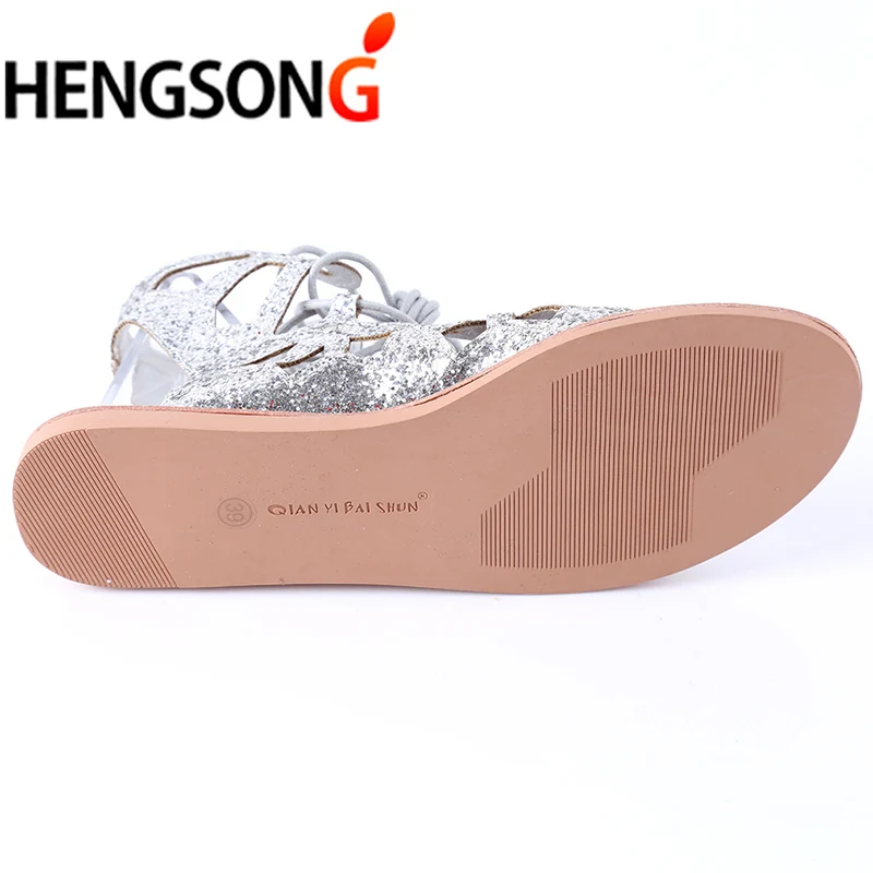 Модные женские босоножки на шнуровке с вырезами Летние туфли-гладиаторы