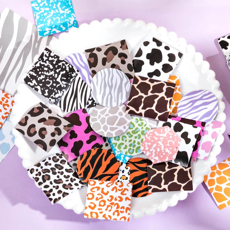 

DAQIANJIN 46pcs/box Cartoon Animal Cute Sticker Diy Diary Phone Case Photo Album Scrapbook Decoration Sticker School Stationery