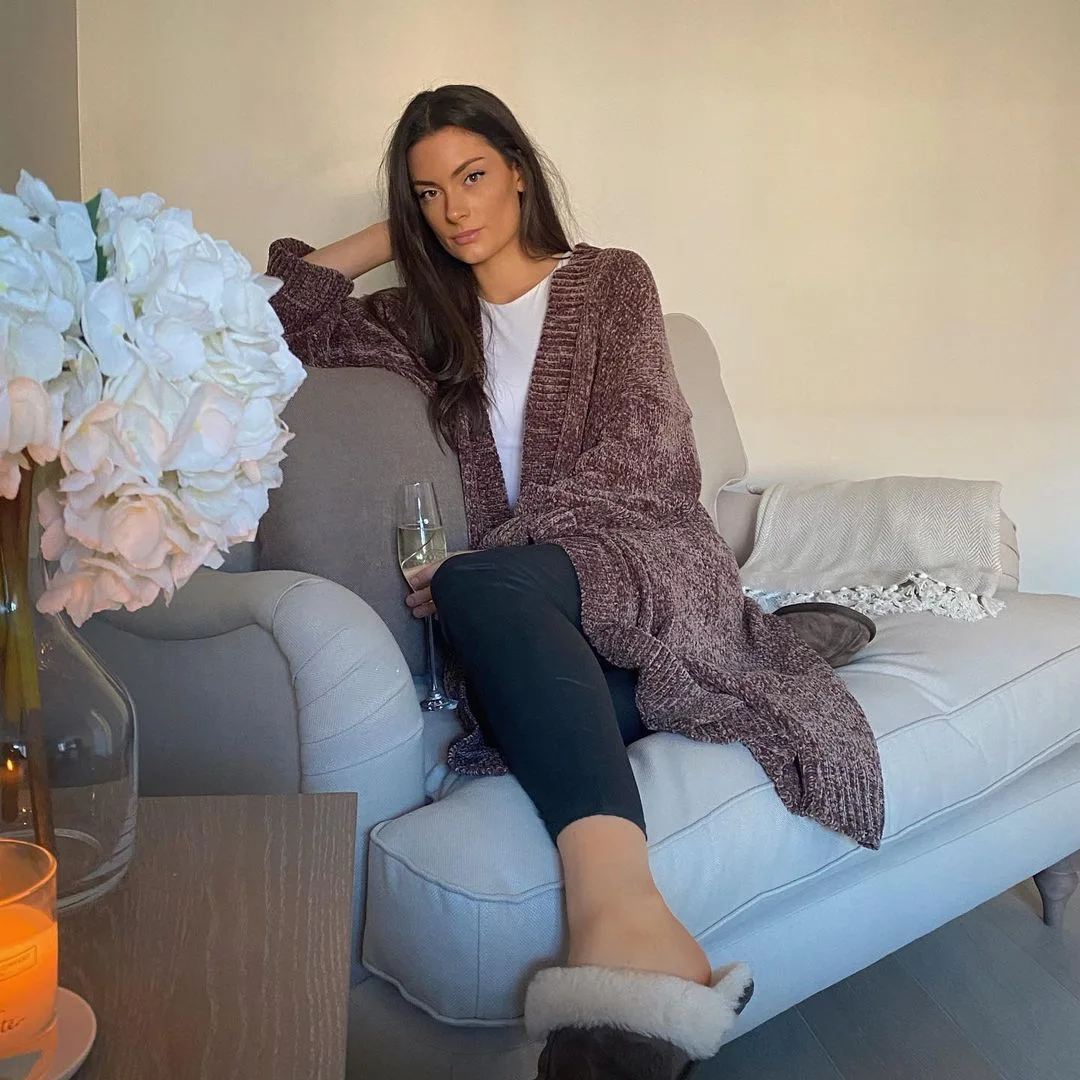 

2021 New Spring/autumn and Winter Knitted Straight Mid-length Cardigan with Warm Pockets To Wear Wild Wool Coats Outside At Home