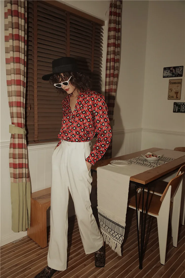 Винтажная атласная блузка CHEERART Pop женский топ с V-образным вырезом и жемчужными