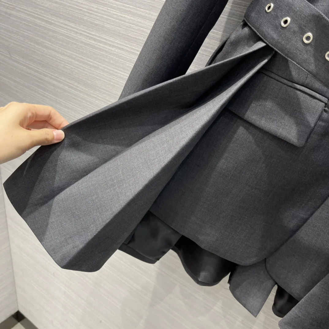 

2021 new women high-quality fashion long-sleeved lapel solid color lace-up fake two-piece suit jacket 0327