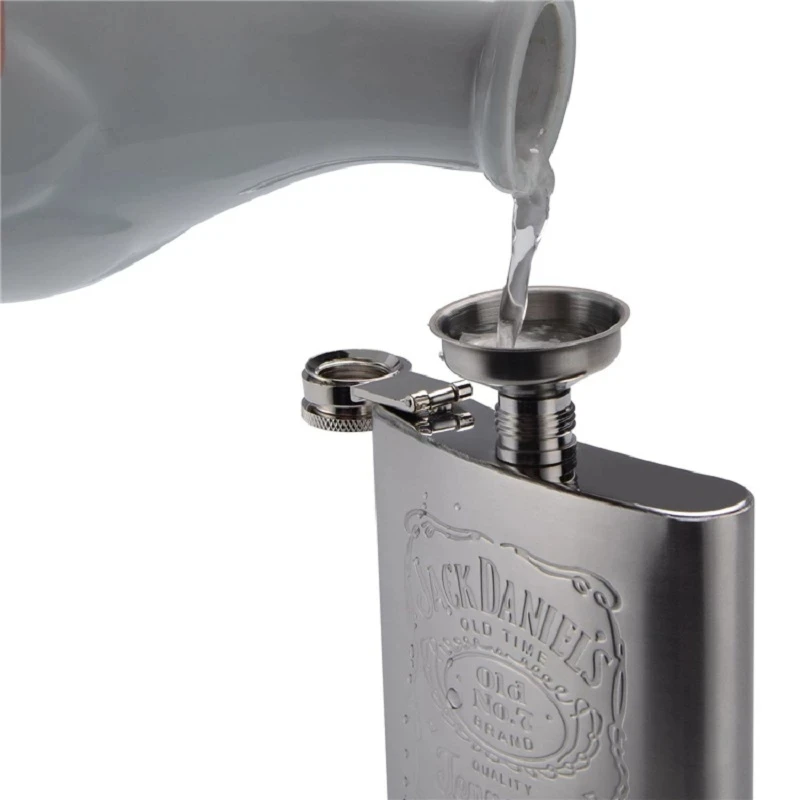 

8Oz Pocket Hip Flask Alcohol Bottle Travel Engraved Wine Drink Pot Alcohol Whiskey Flagon + Funnel Male Small Mini Bottle