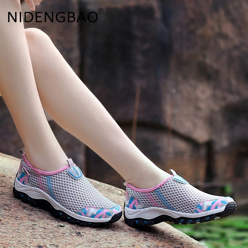 Mens Sneakers Couple Hiking Shoes Women Outdoor Trekking Walking Climbing Breathable Sports Shoes Quick Dry Slip On Size 35-44