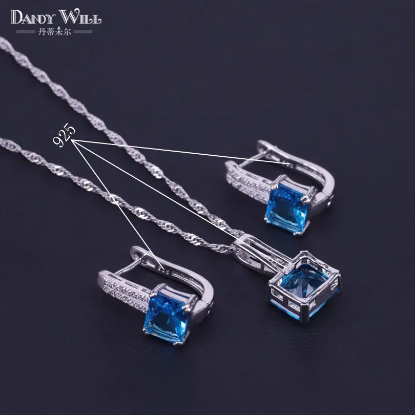 Женский ювелирный комплект из колье серёг и кольца серебряного цвета | Украшения