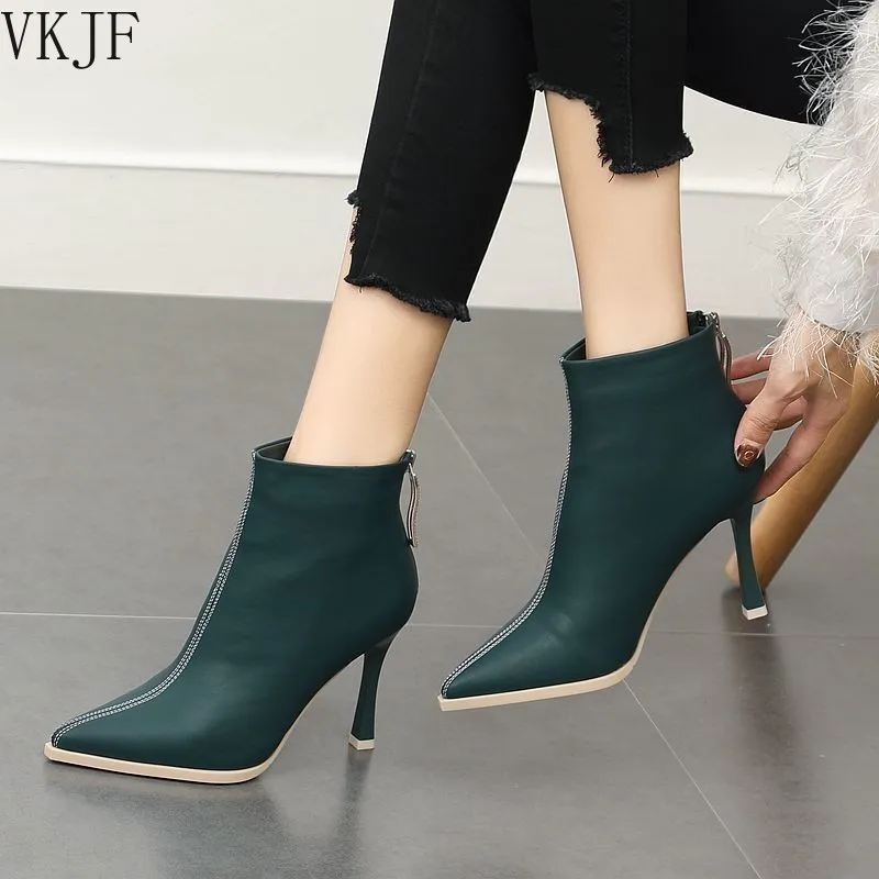 

Ботинки на тонком каблуке, новинка 2021, зимние модные вечерние Теплые ботильоны из искусственной кожи на молнии, роскошные ботинки на высоко...