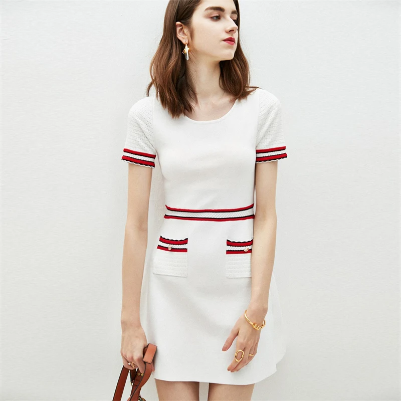 Платье CAMIA абрикосовое с коротким рукавом вязаное круглым вырезом тонкое