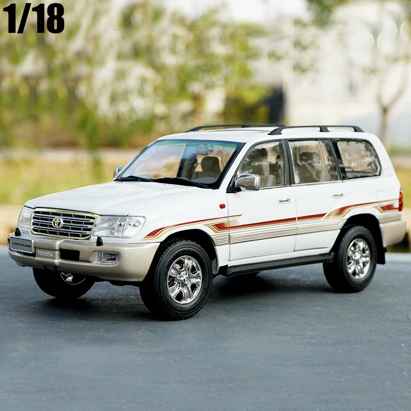 1:18 Toyota Land Cruiser LC100 2009 модель литая зеленый и белый внедорожник игрушечный