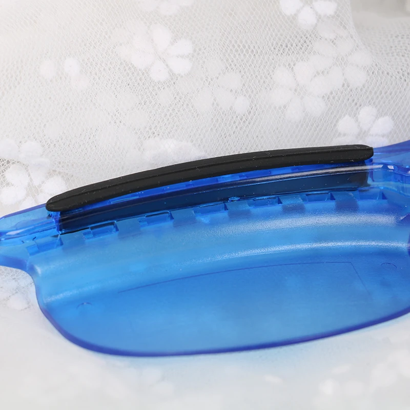 

Wholesale 2pcs 2 IN 1 Heat Insulation Protector Shield+Sectioning Hair Clips for Hairdressers Pro Salon Tools for Hair Extension