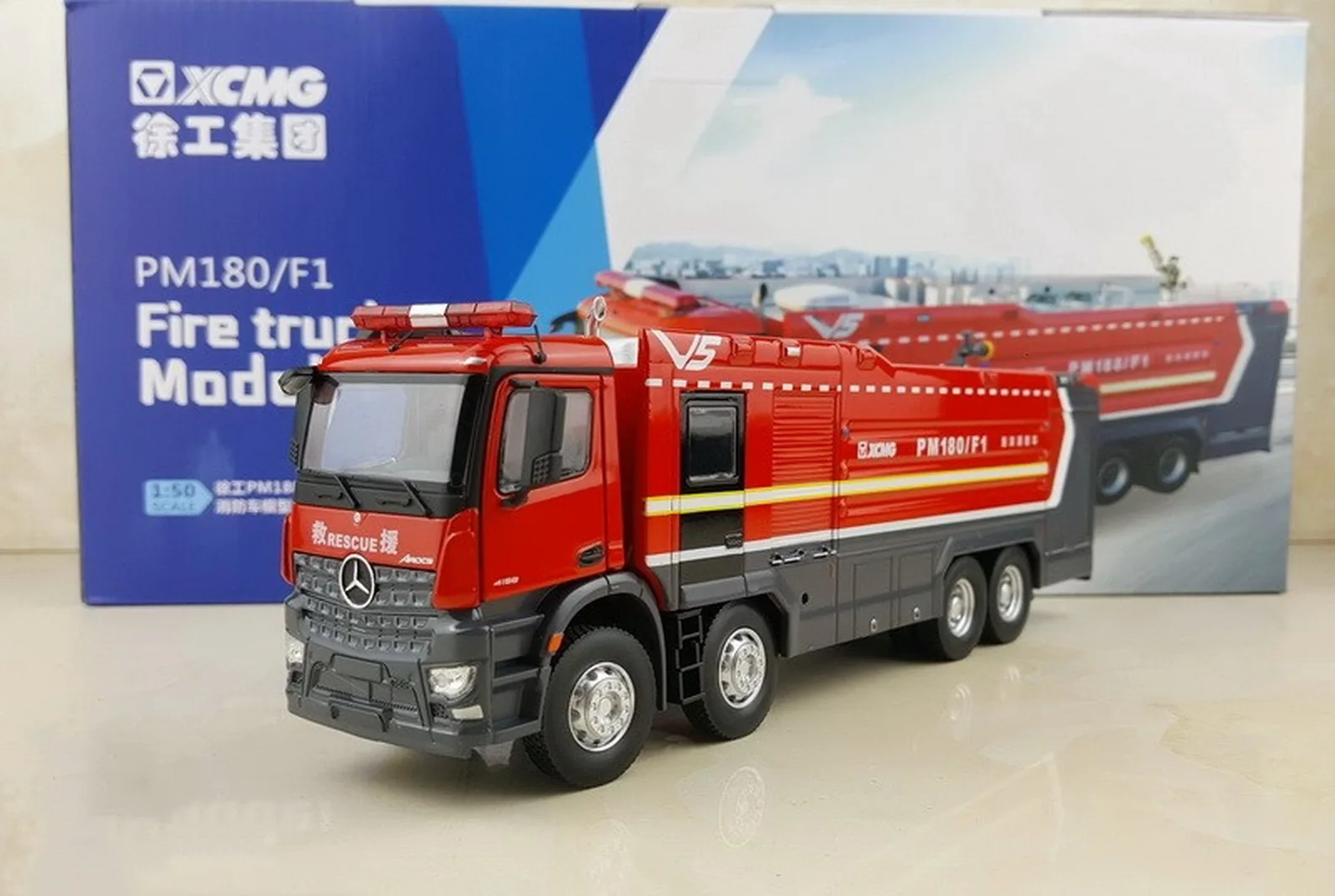 

1/50 Scale XCMG PM180/F1 Fire Truck Merce_des Be_nz Truck Diecast Car Model