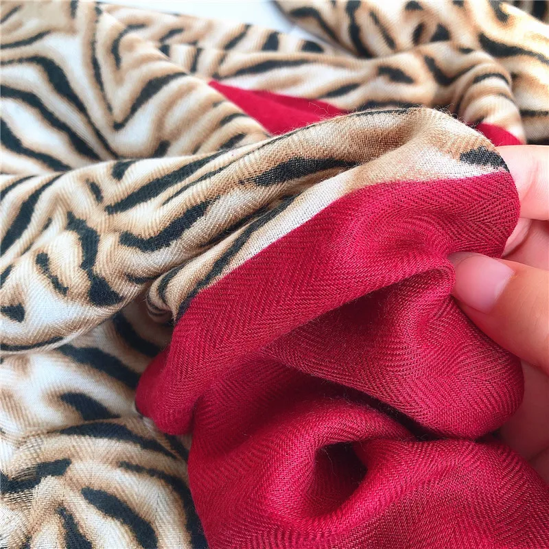 

Drop Shipping Winter Women Scarf Anmial Tiger Print Warm Cotton Scarves Shawls Lady Neck Head Pashmina Foulard Hijabs Wrap Snood