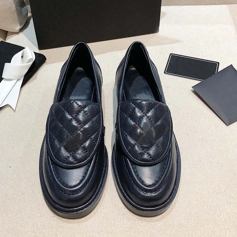 

Brand Designer Women Lazy Shoes Genuine Leather Flat Loafers Women New Luxury Shoes Slip On Comfortable Round Toe Runway Shoes